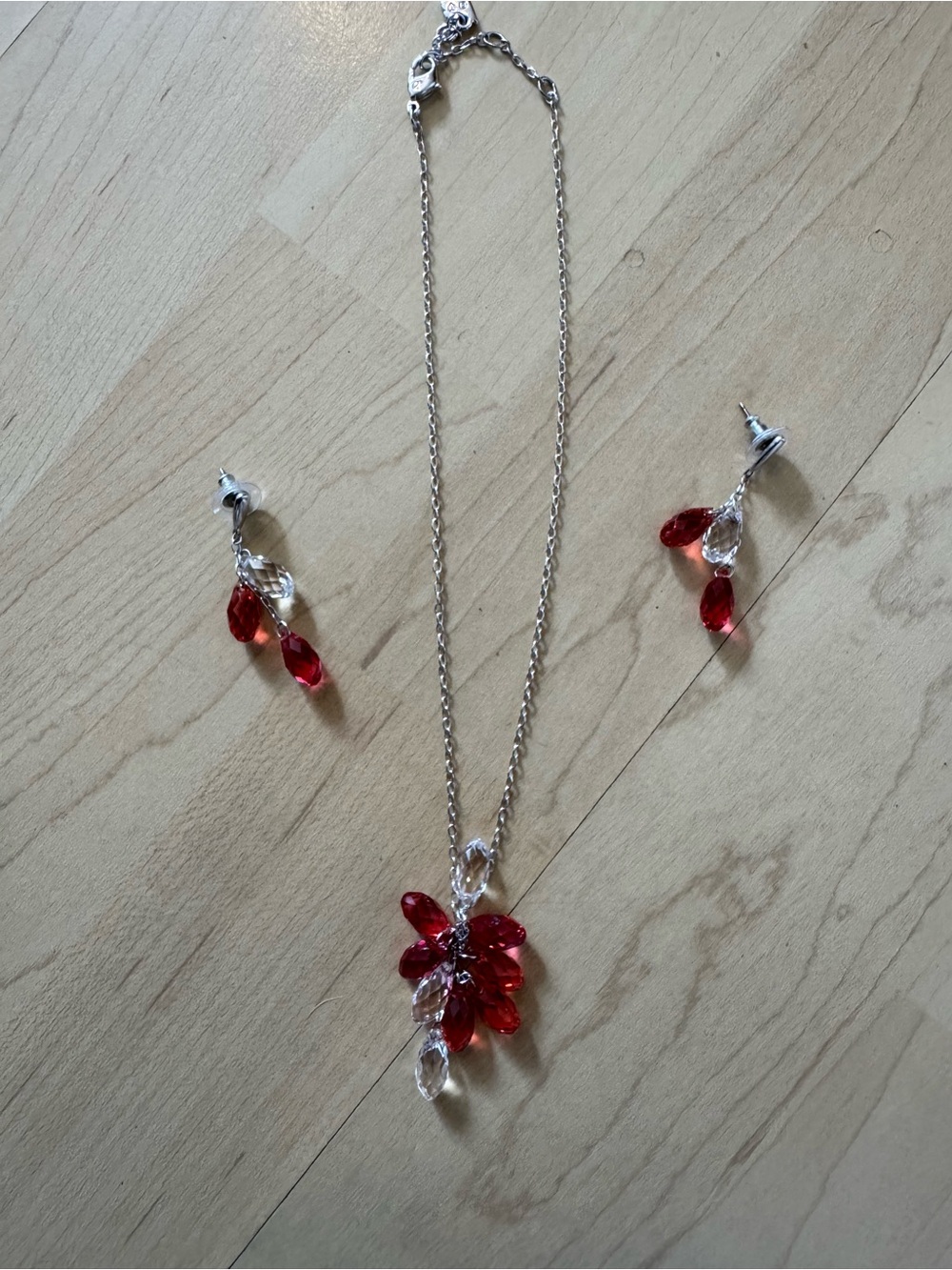 Swarovski Red and Clear Teardrop Crystal Necklace with Drop Earrings